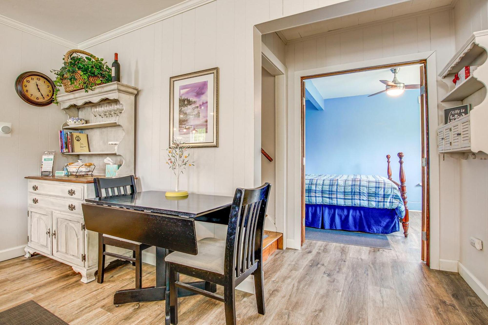 Lavish House With Patio - 2 Blocks To Green Lake! Экстерьер фото